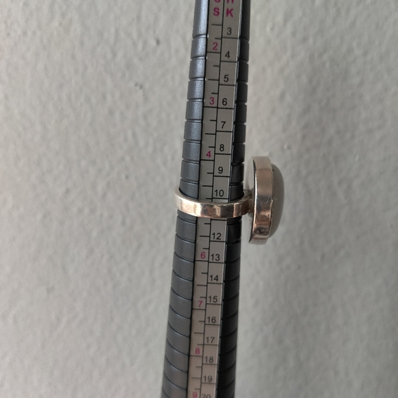 Sterling Silver Moonstone Ring (please read) - Picture 5 of 8